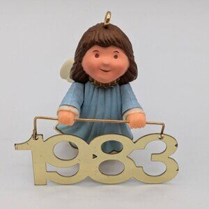 Hallmark Keepsake Angel Messenger 1983 Christmas Tree Ornament